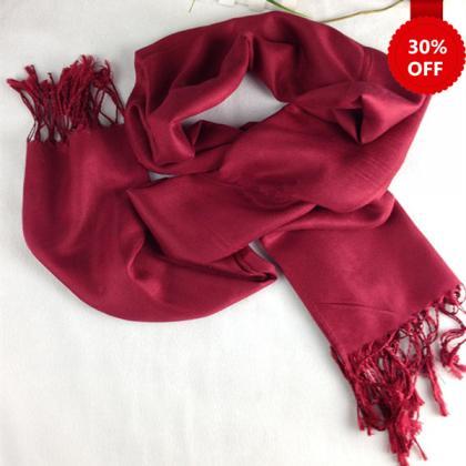 Christmas 30% Off Fashion Red Christmas Scarves..