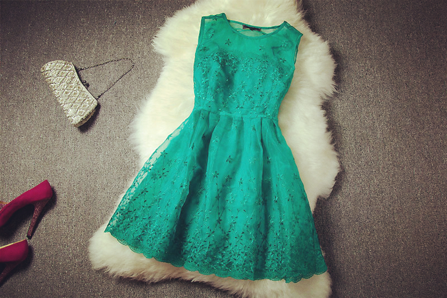 Elegant Green Embroidery Organza Sheath/column Round Neckline Mini Dress Party Dress Bridesmaid Dress Graduation Dress