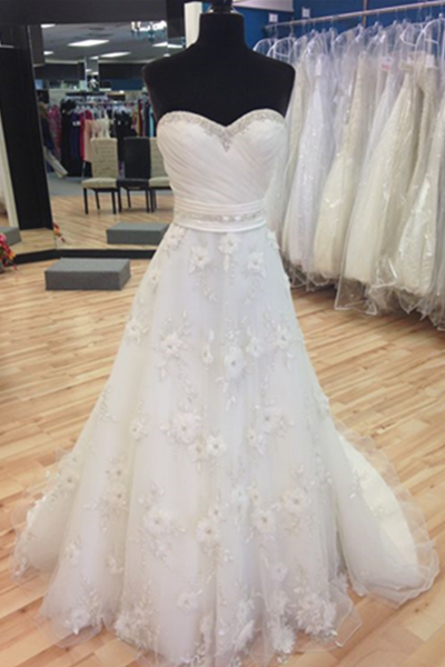 Custom Made Fascinating Flora Appliques A-line Sweetheart Neckline Sweep Train Organza Wedding Dress Bridal Dress