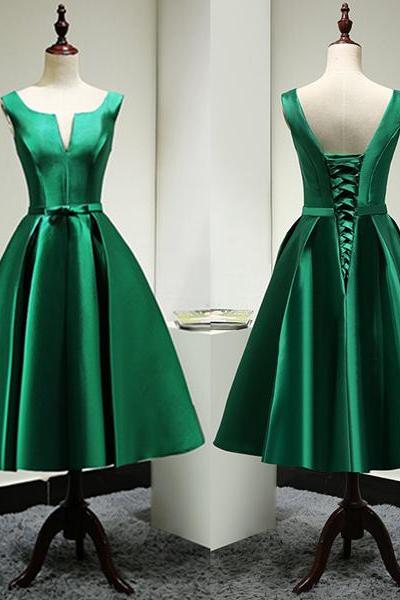 Custom Made Stylish Green A-line V-neck Knee Length Bridesmaid Dress Graduation Dress